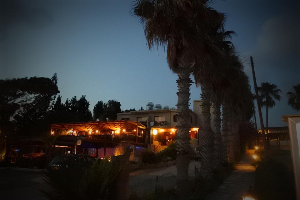 Kissonerga Beach Apartment Paphos Exterior foto