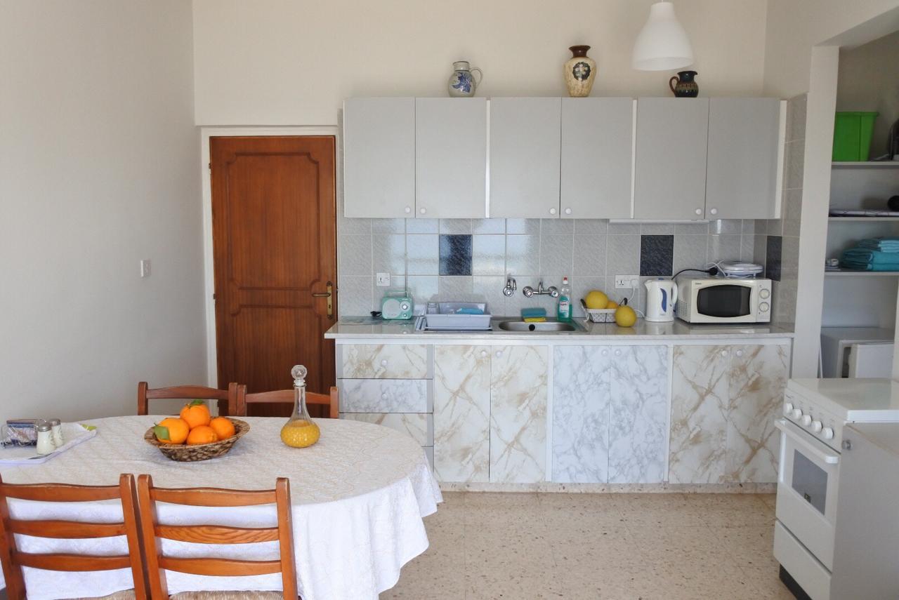Kissonerga Beach Apartment Paphos Exterior foto